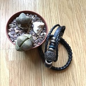 Men’s Leather bracelets